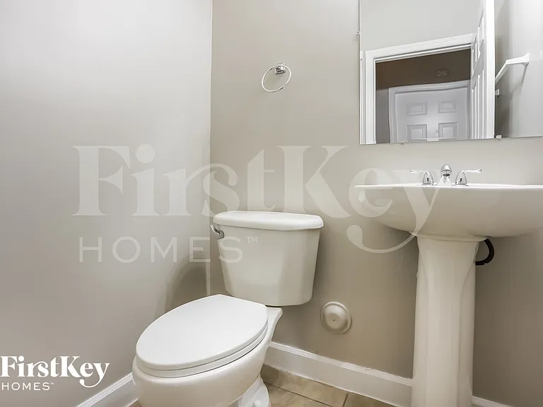 1119 NE 41st Ave — Photo 13