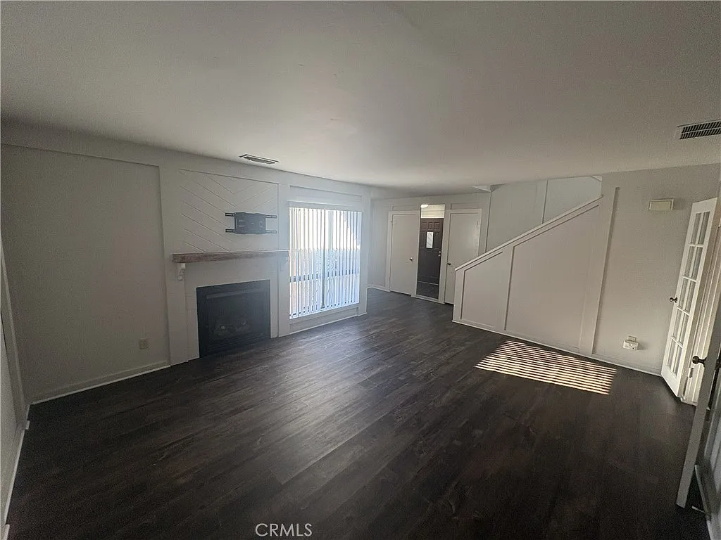 3 bed, 2.5 bath, 1889 sqft, $2,750 — Photo 4