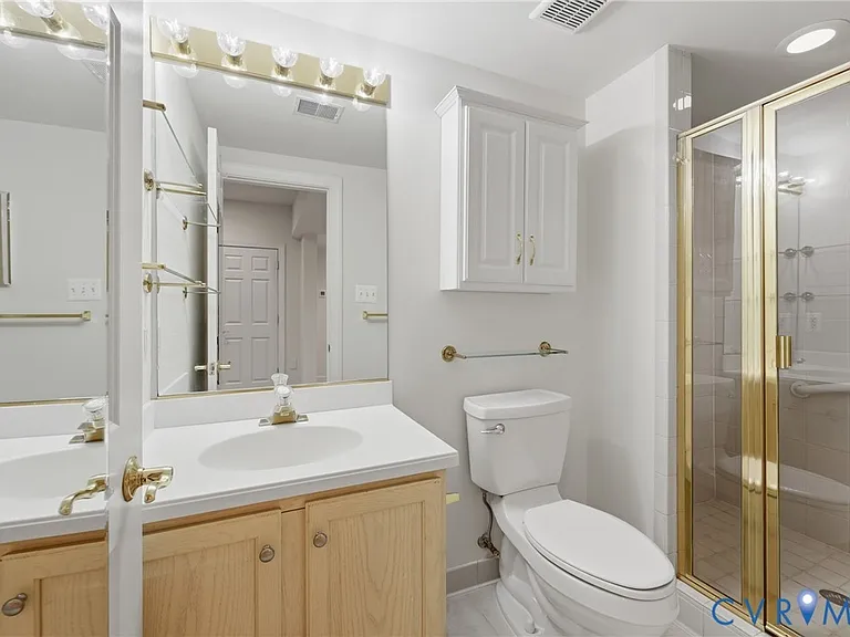 6806 Thompson Crest Ct — Photo 16