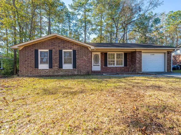 1109 Maryland Dr, Ladson, SC 29456