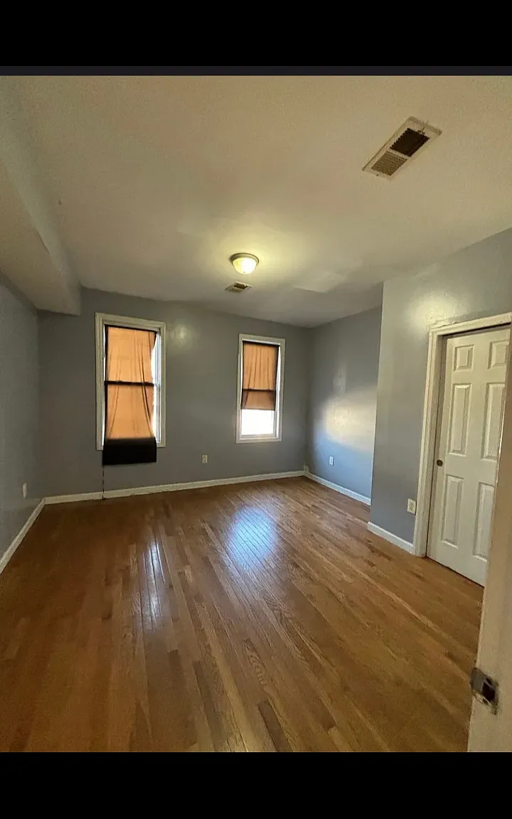2 bed, $1,775 — Photo 2