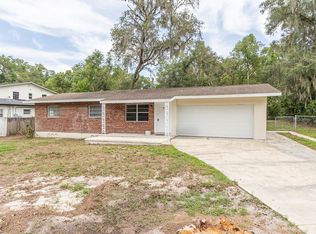 1526 W Beresford Ave, Deland, FL 32720