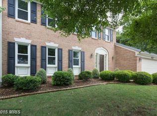 1637 Lozano Dr, Vienna, VA 22182