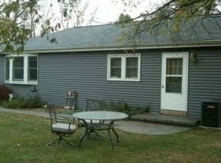 2777 Westmoor Rd, Oshkosh, WI 54904