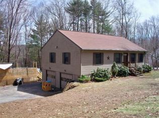 43 Old Southbridge Rd, Dudley, MA 01571