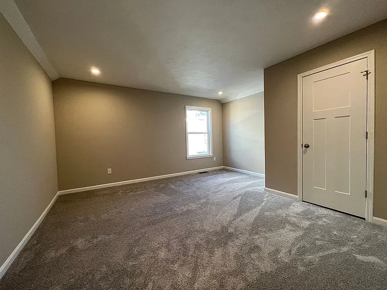 15926 Long Meadow Way — Photo 13
