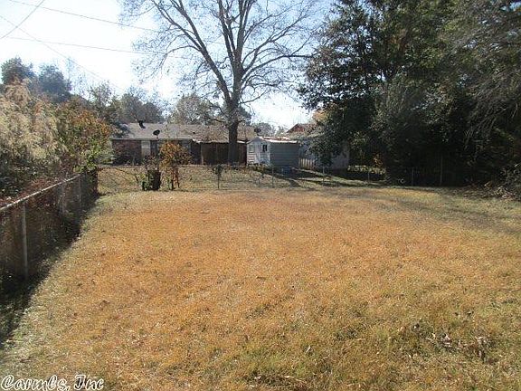 3rd image of 2706 Argyle Ave