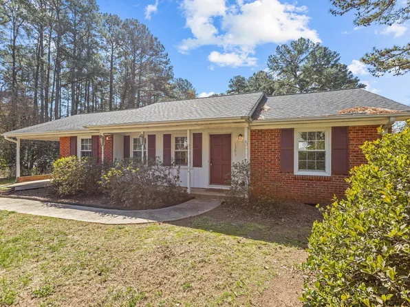 1303 Doylin Dr, Cary, NC 27511