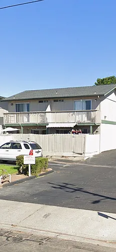 1158 Ash St Photo 1