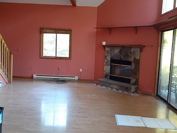 3rd image of 3556 Bristol Cir W