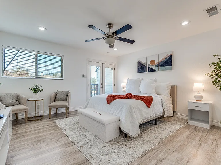412 Josephine St — Photo 8