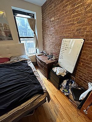 5th image of 122 Orchard St APT 14