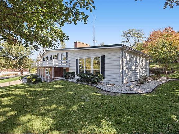 3rd image of 3210 Fields Ct