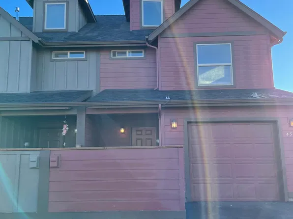 451 NW 25th St, Redmond, OR 97756