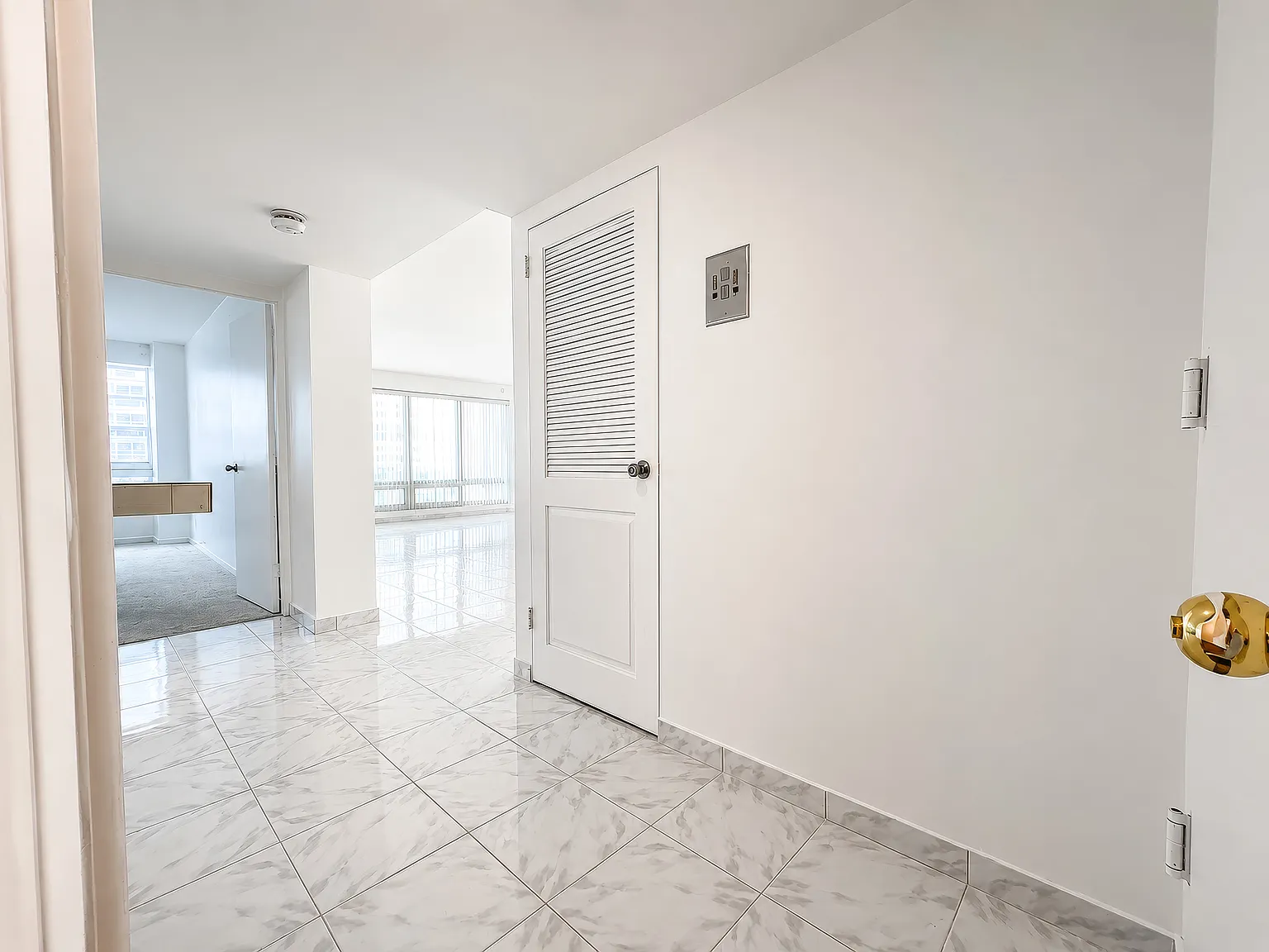 3430 Galt Ocean Dr — Photo 3