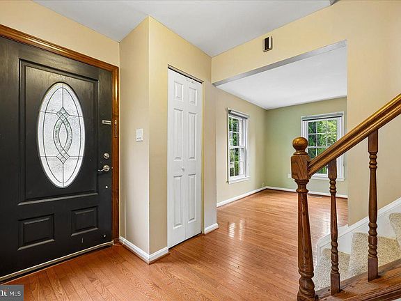 4th image of 19 Red Kiln Ct