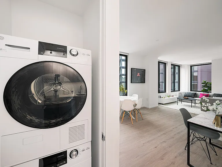 12 Halsey St #Penthouse 201 — Photo 3