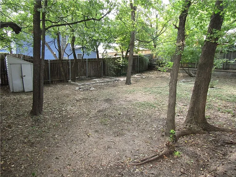 3715 Hollywood Ave — Photo 32