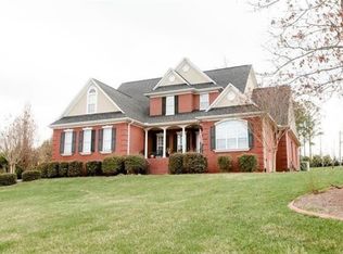 221 N Lake Emory Dr, Inman, SC 29349