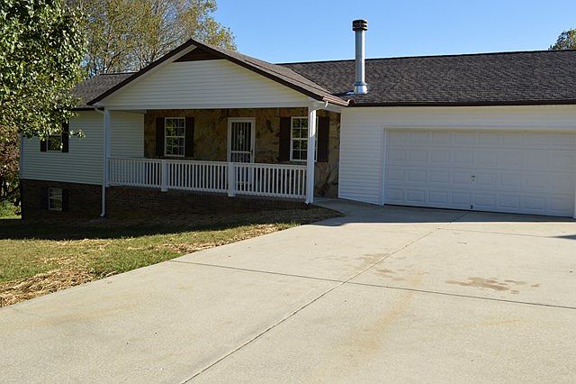 1st image of 417 Hillary Ct