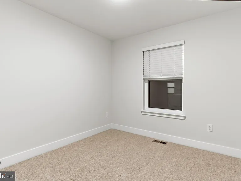 5213 Water Lily Way — Photo 22