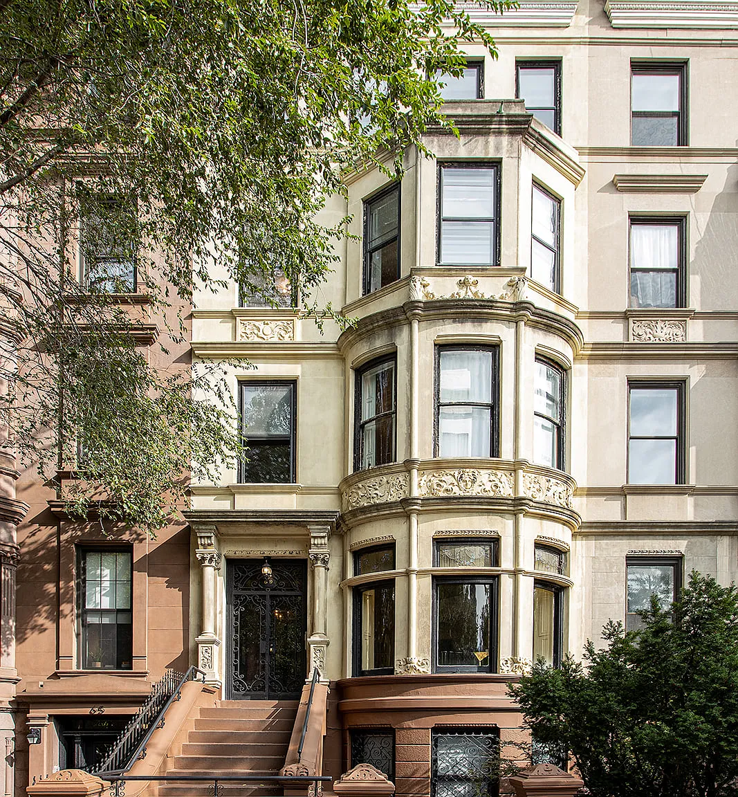 69 8th Avenue — Photo 1