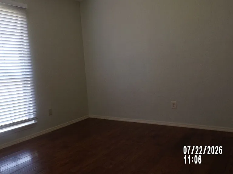 802 NW Seaton Pl — Photo 14
