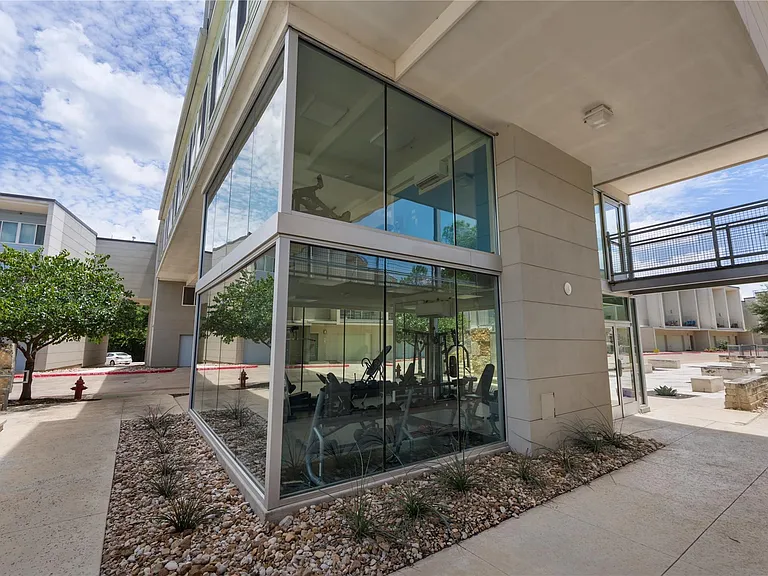 604 N Bluff Dr #225 — Photo 35