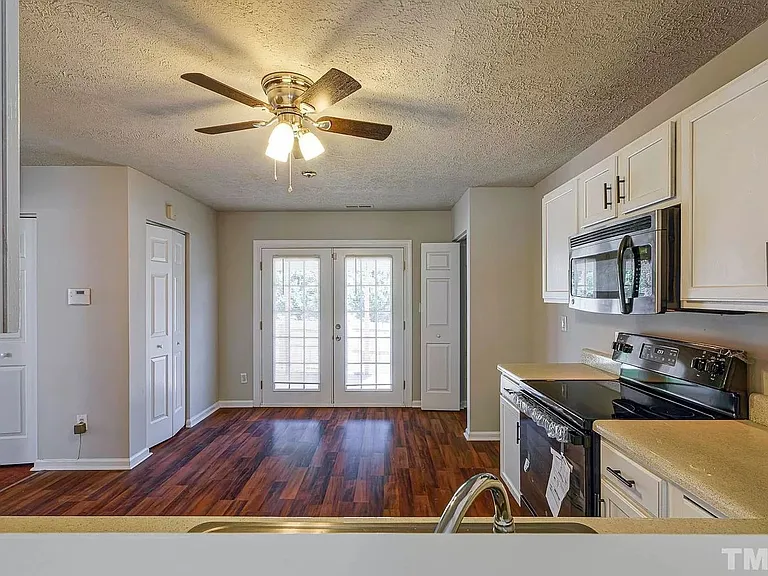 3615 Sana Ct — Photo 8