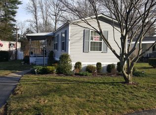 5 Riverside Dr, Southington, CT 06489
