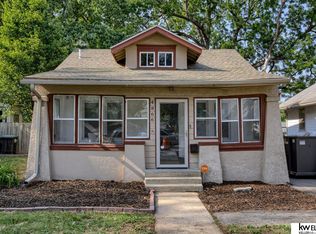 4866 Maple St, Omaha, NE 68104