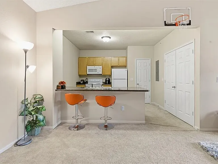 2200 Classen Blvd #3134 — Photo 5