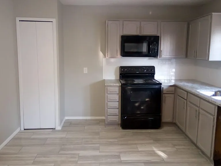 510 Shenandoah Ct — Photo 7