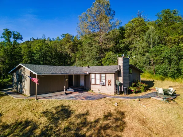 18985 Dotties Pl, Grass Valley, CA 95949