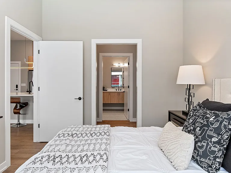400 NE 12th Ave #701 — Photo 8