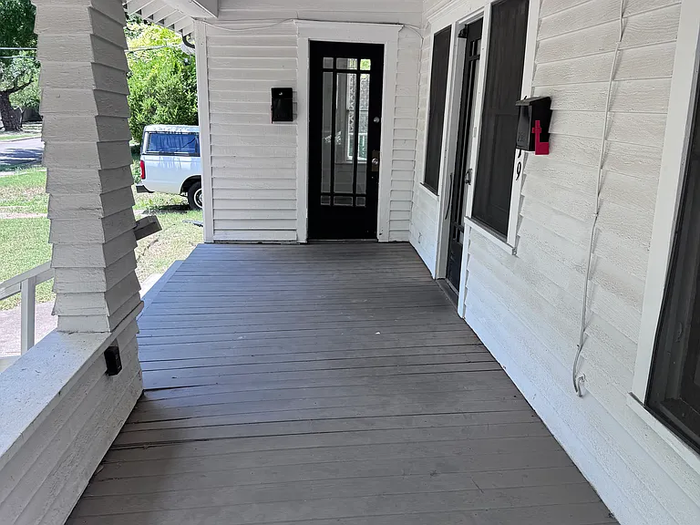 5619 Victor St — Photo 11