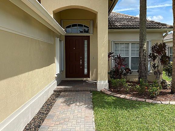 3rd image of 11005 NW 64th Dr