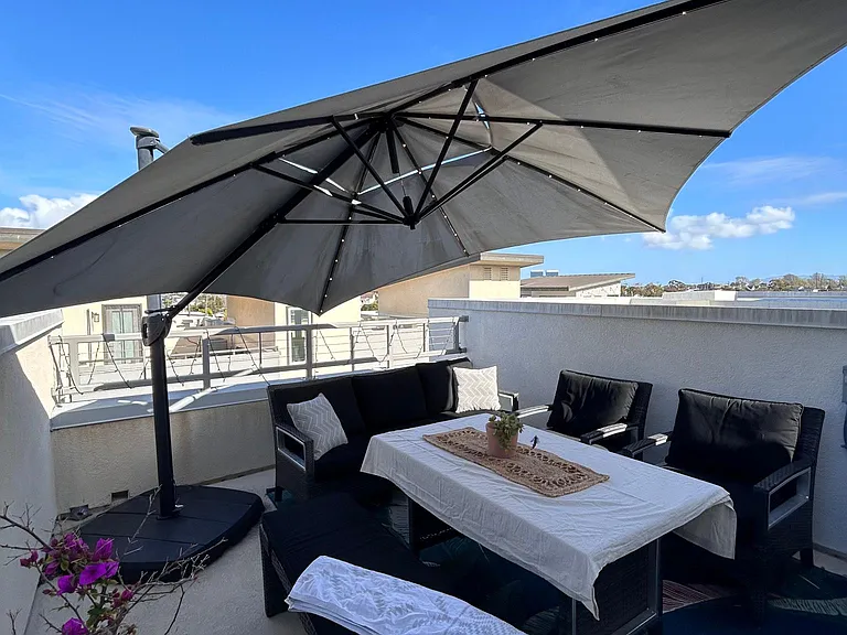 582 E Imperial Ave — Photo 13
