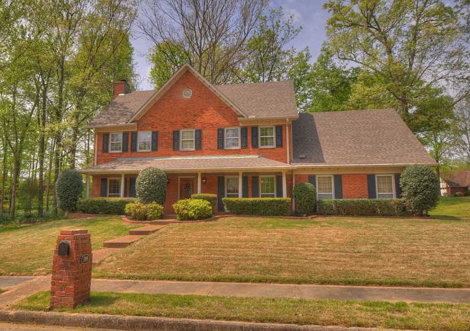 1st image of 399 Richards Way Dr