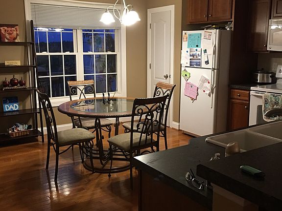 4th image of 1053 Haymore Dr