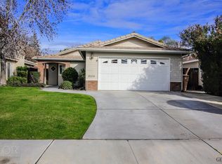 8106 Newhaven Ct, Bakersfield, CA 93311