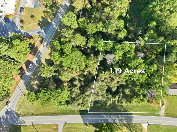 3263 Montgomery Dr, Gainesville, GA 30504