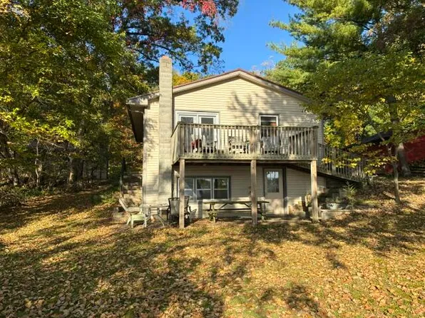 63919 W Shore Dr, Sturgis, MI 49091