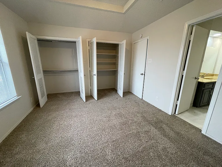 2812 Country Club Rd #2812 — Photo 12
