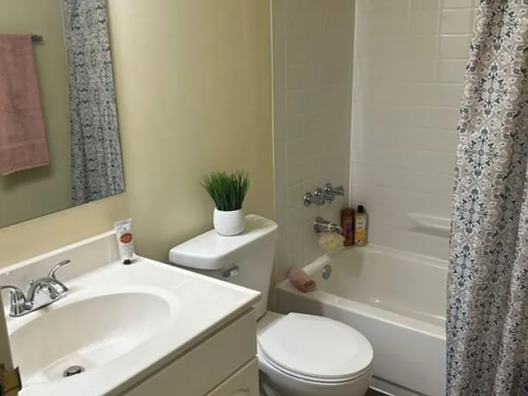 Autumn Creek Apartment Homes — Photo 19