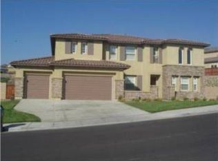 16382 Village Meadow Dr, Riverside, CA 92503