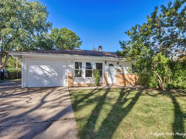 740 Morton St, Hoffman Estates, IL 60169