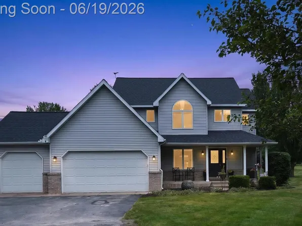 7040 McGuire Rd, Fenton, MI 48430