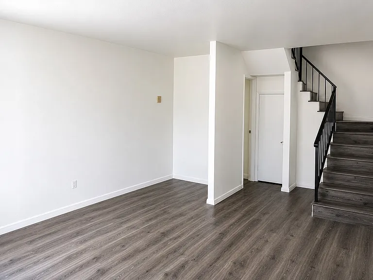 10235 Madrid Way #123 — Photo 4