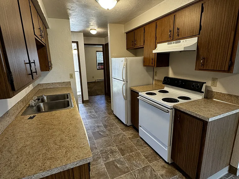 1027 W Washington St #1 — Photo 9